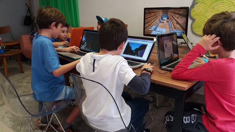 DragonByte faz oficina gratuita de MOD Minecraft